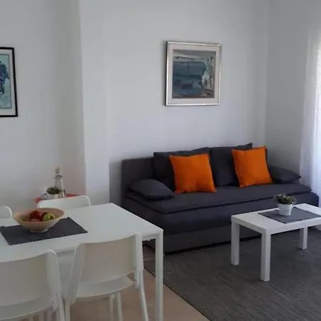 Apartament Tonka *